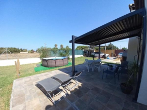 ESPECTACULAR CHALET CON PISCINA Y PORCHEs
